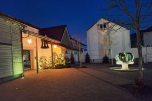 Dorfplatz Niederkirchen im Advent