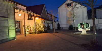 Dorfplatz Niederkirchen im Advent